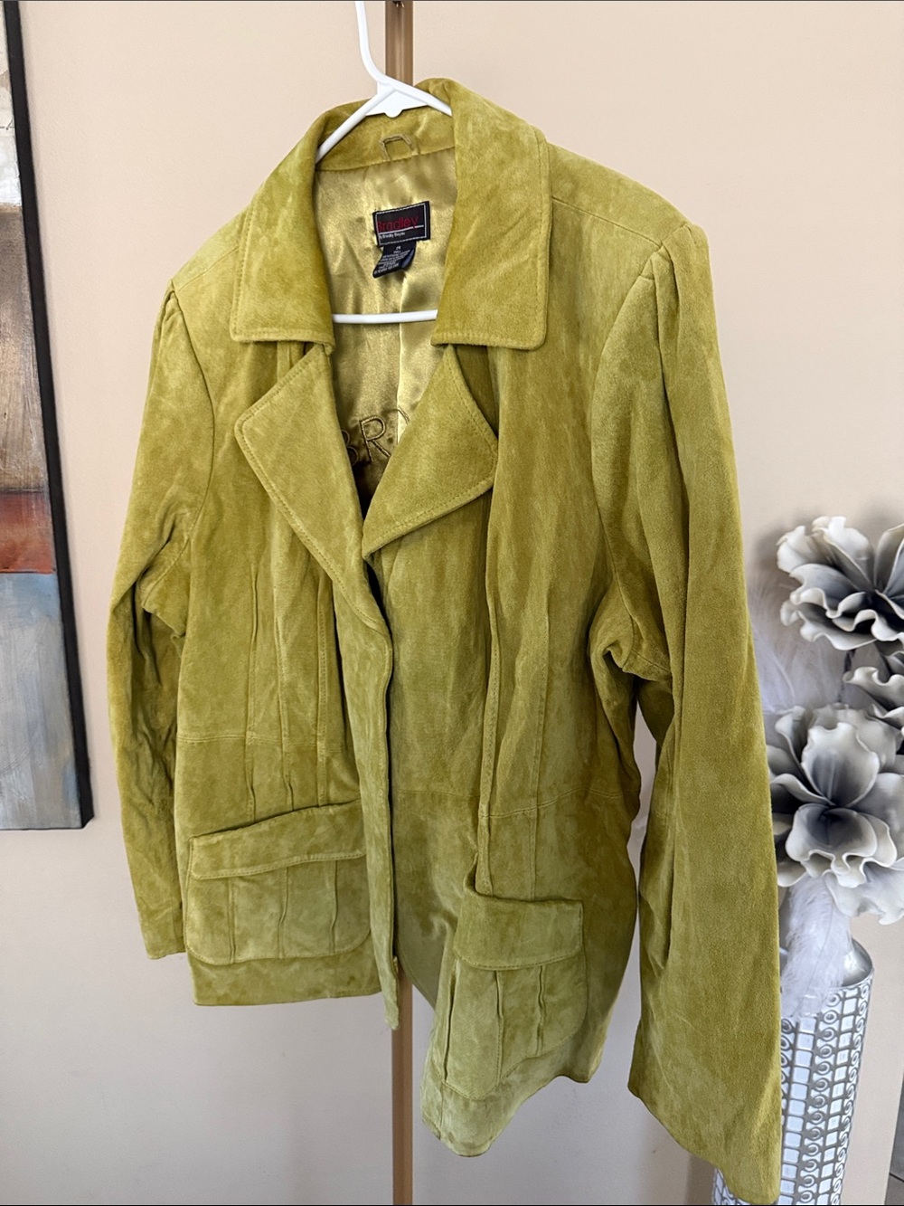 Vintage-Inspired Olive Green Suede Jacket - Women's Leather Coat